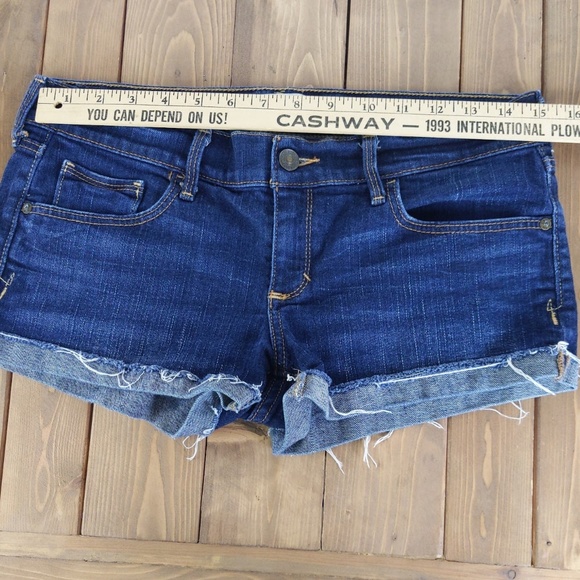 Abercrombie & Fitch Dark Wash Raw Hem Jean Shorts - Picture 2 of 11